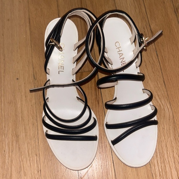 AUTHENTIC VINTAGE CHANEL Y2K WEDGE - Picture 2 of 5